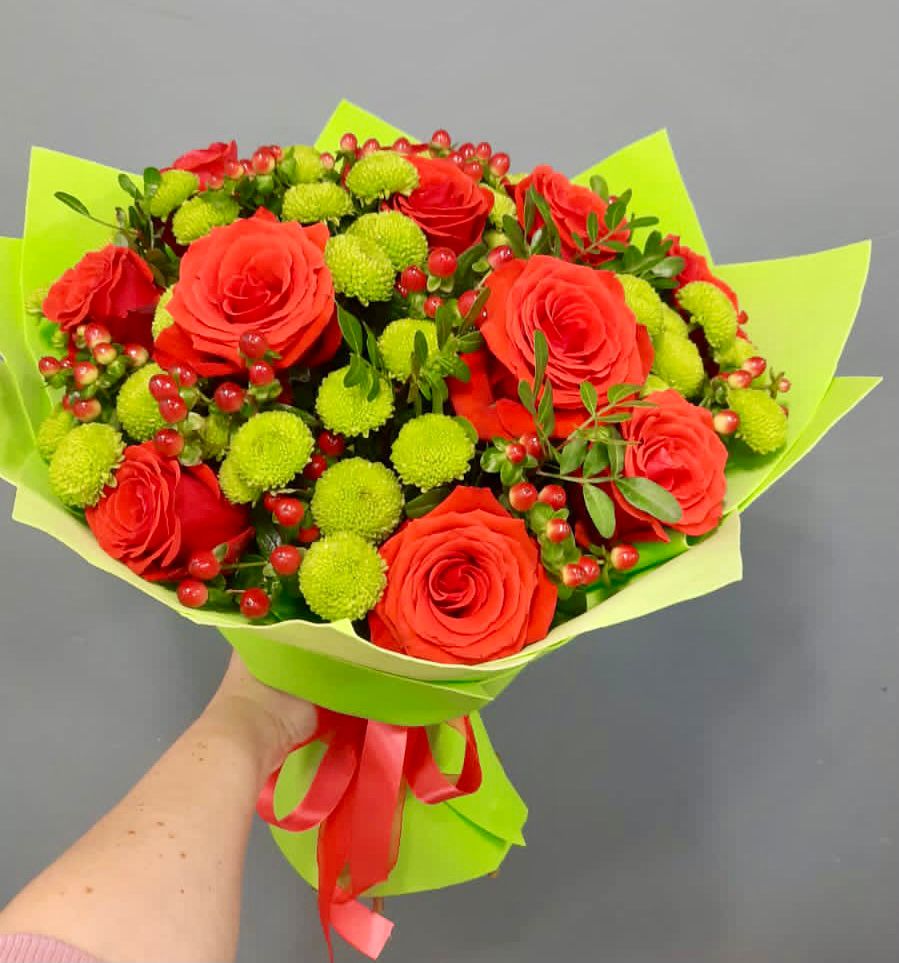 Букет цветов из: Хризантемы и Розы в Бичуре