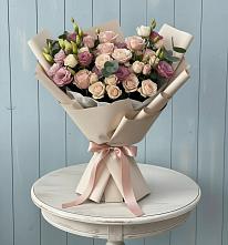 Букет цветов из:  Розы и Лизиантусы в Бичуре