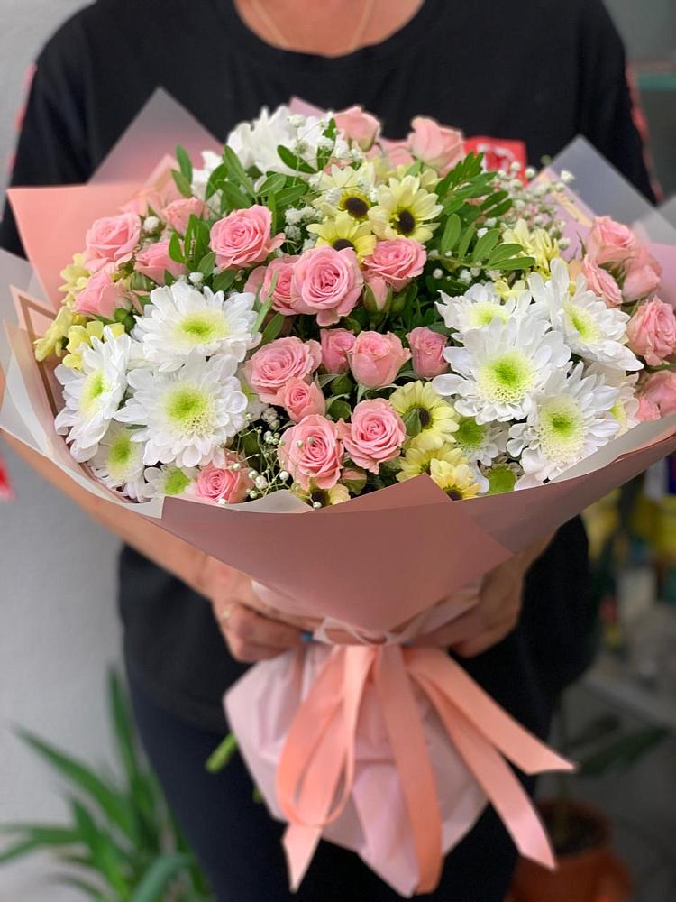 Букет цветов из: Розы и Хризантемы в Бичуре