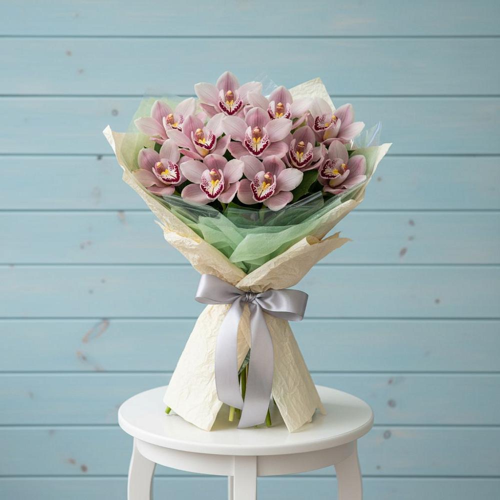 Букет цветов из: Орхидеи и Розы в Бичуре