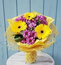 Букет цветов из:  Хризантемы и Герберы в Бичуре