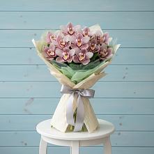 Букет цветов из:  Орхидеи и Розы в Бичуре