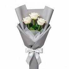 Букет 3 белые розы в Бичуре