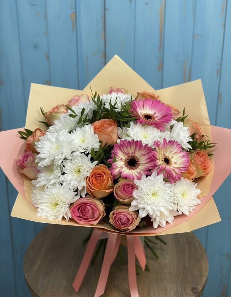 Букет цветов из: Розы, Герберы и Хризантемы в Бичуре
