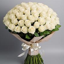 Букет 101 беля роза Белоснежка в Бичуре