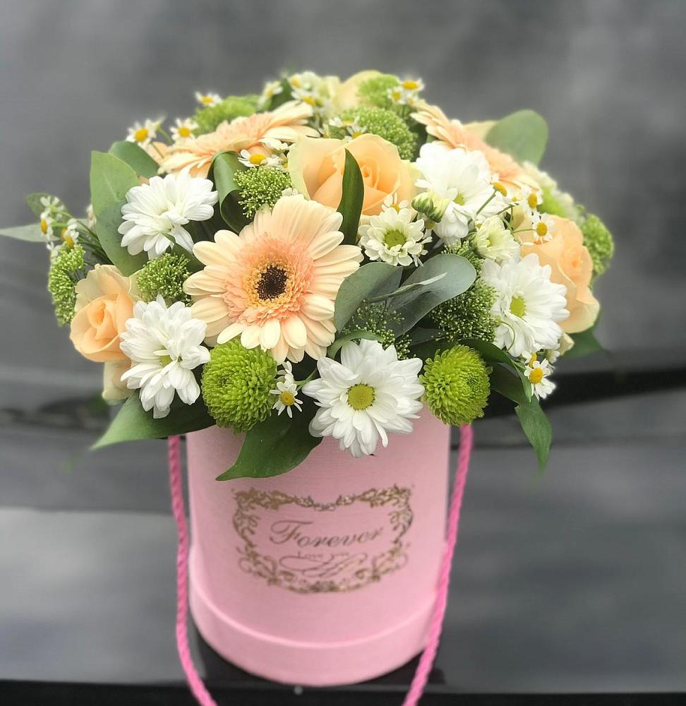 Цветочная композиция из Розы, Герберы и Хризантемы в шляпной коробке в Бичуре