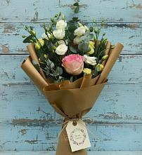 Букет цветов из:  Розы и Лизиантусы в Бичуре