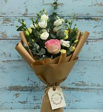 Букет цветов из:  Розы и Лизиантусы в Бичуре